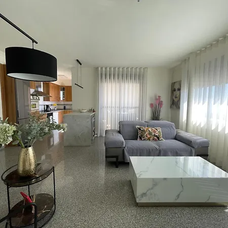 Luxury With Sea Views Private Parking And Terrace Apartment *